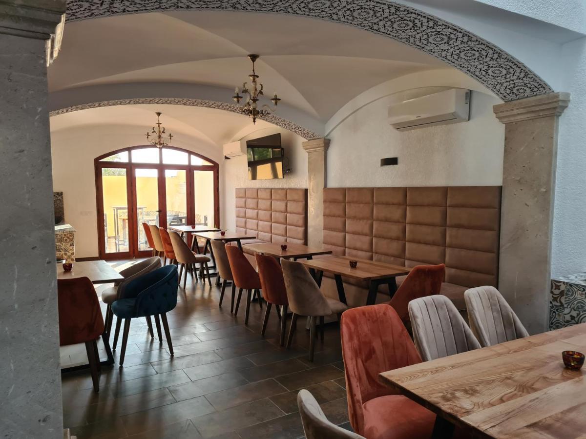 Mahdia - Baghdadi - Laourient Apartments, Restaurant, Cafe Eksteriør billede