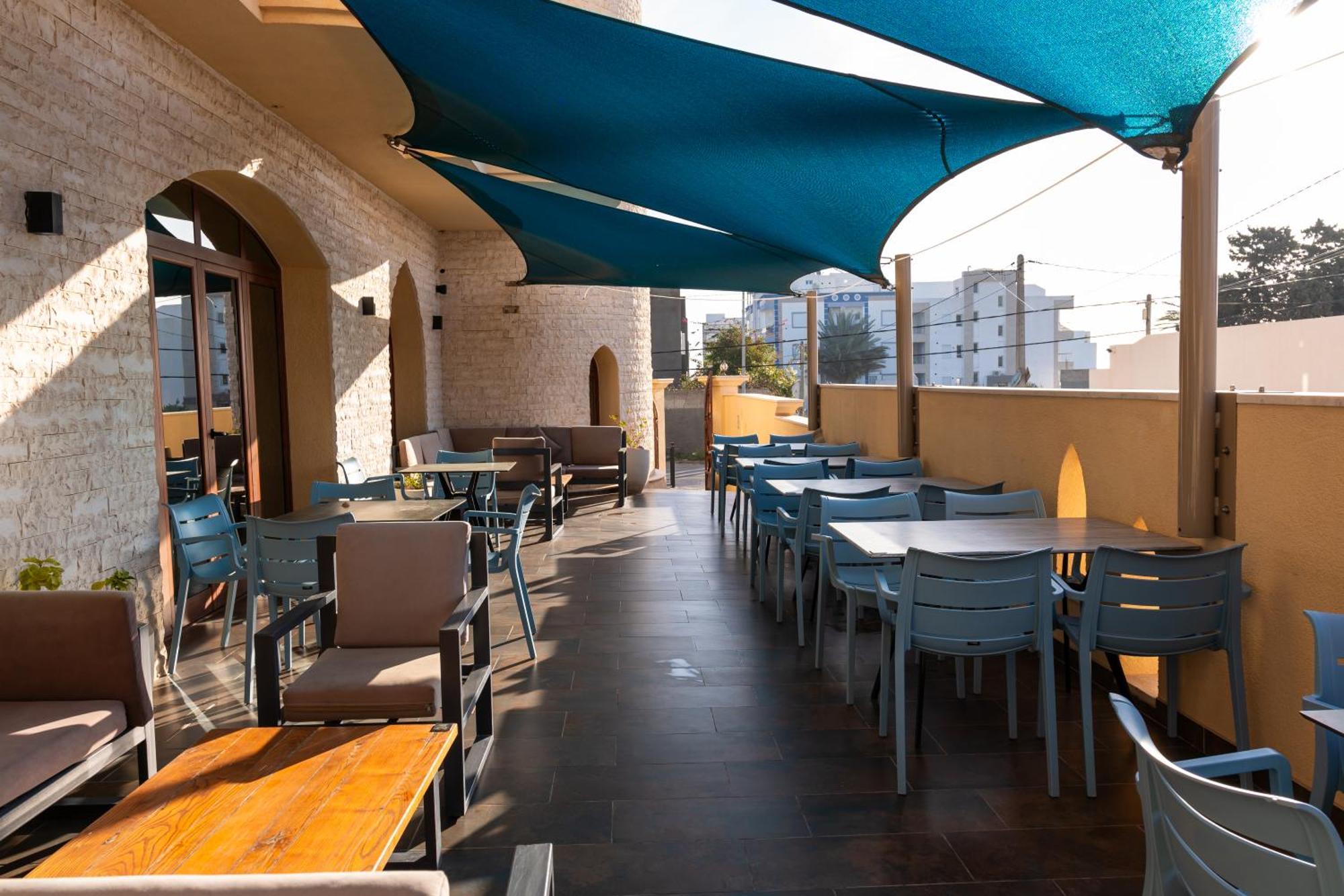 Mahdia - Baghdadi - Laourient Apartments, Restaurant, Cafe Eksteriør billede